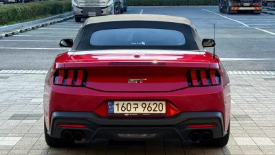 Ford MUSTANG