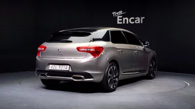 Citroen DS5