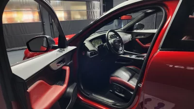 Jaguar F-PACE