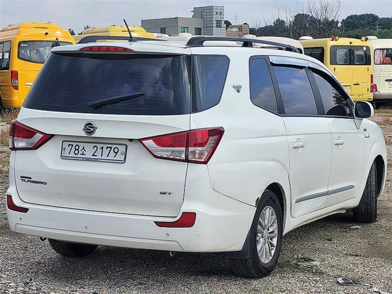 SsangYong Korando Turismo