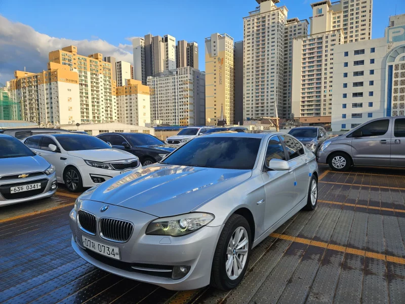 BMW 5-Series