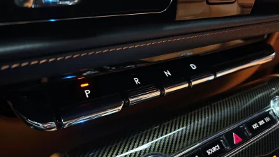 Lincoln AVIATOR