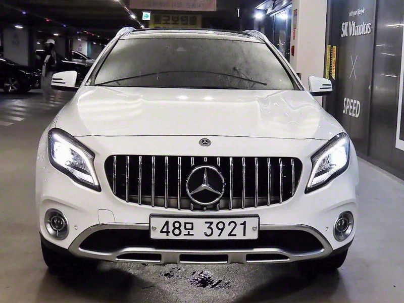 Mercedes-Benz GLA-Class