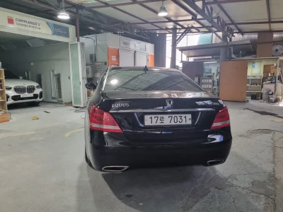 Hyundai Equus
