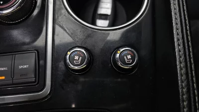 Nissan MAXIMA