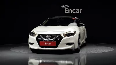 Nissan MAXIMA