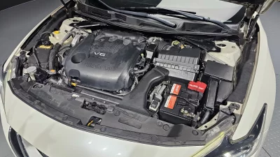 Nissan MAXIMA