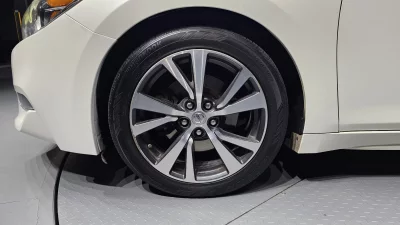 Nissan MAXIMA