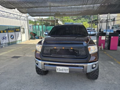 Toyota TUNDRA