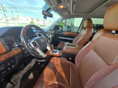 Toyota TUNDRA