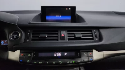 Lexus CT200h