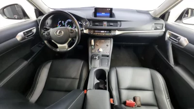 Lexus CT200h
