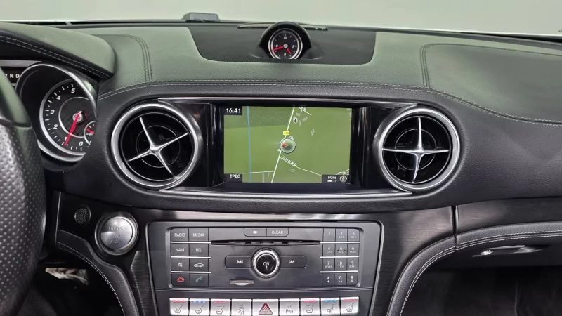 Mercedes-Benz SL-Class