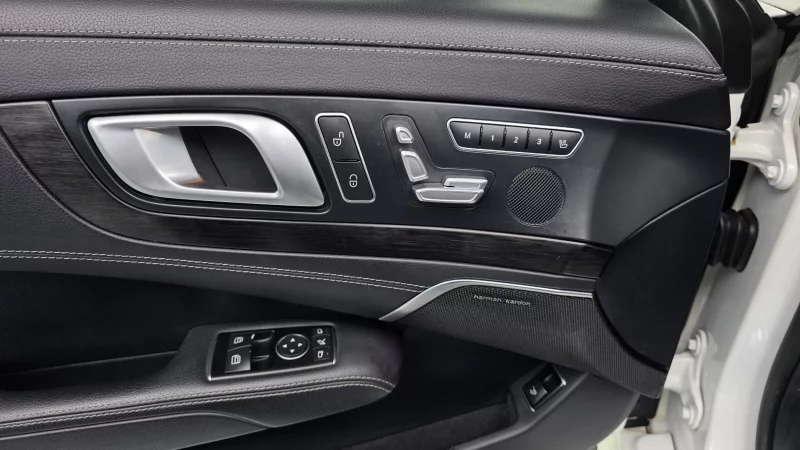 Mercedes-Benz SL-Class