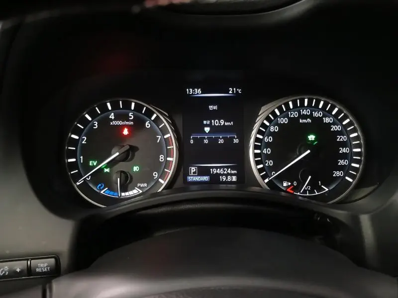 Infiniti Q50