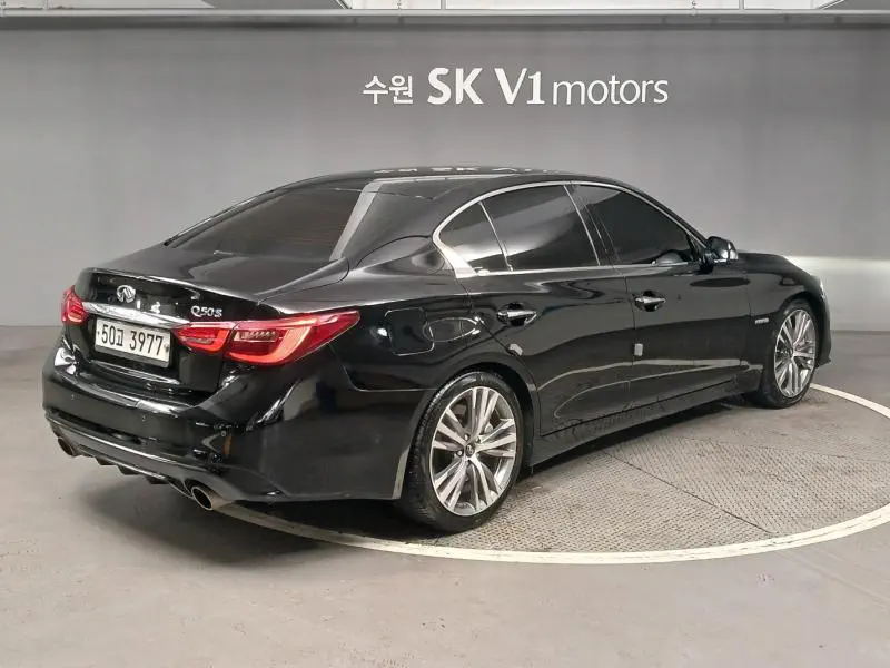 Infiniti Q50