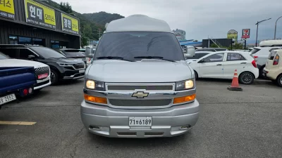 Chevrolet Express Van