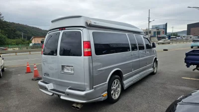 Chevrolet Express Van