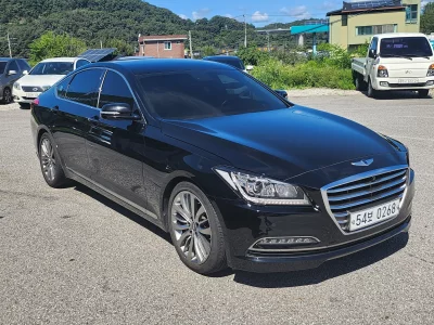 Hyundai Genesis