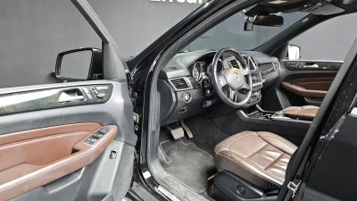 Mercedes-Benz M-class