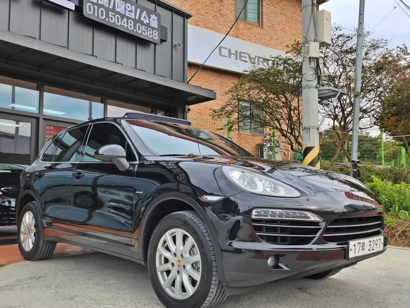 Porsche CAYENNE