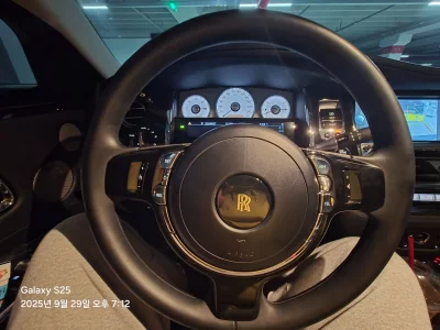 Rolls-Royce GHOST