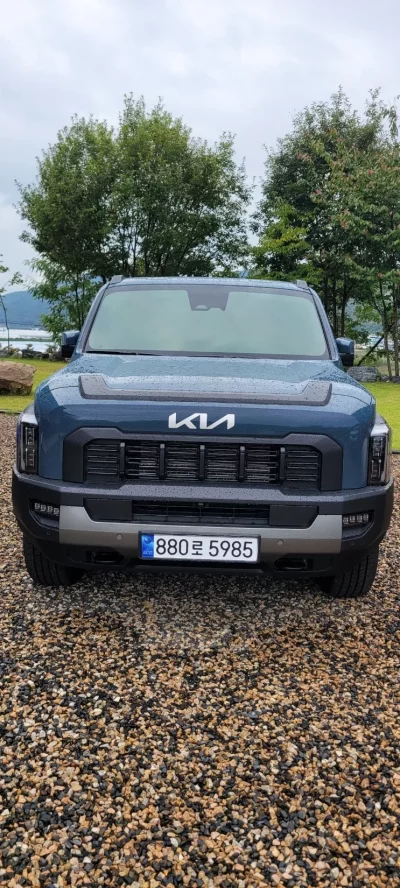 Kia Tasman