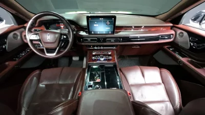 Lincoln AVIATOR