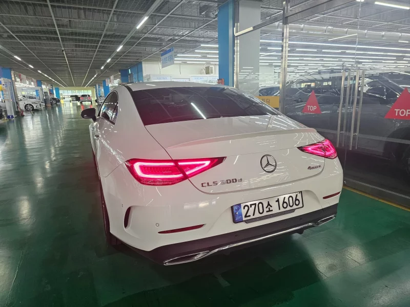 Mercedes-Benz CLS-Class