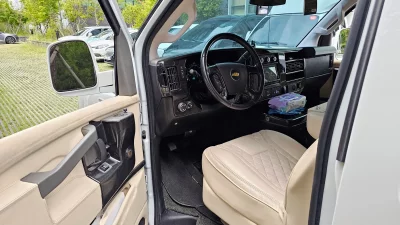 Chevrolet Express Van