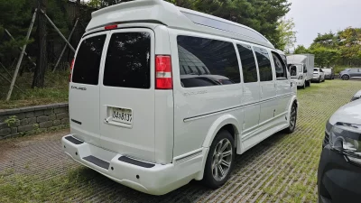 Chevrolet Express Van