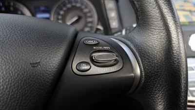 Infiniti Q70