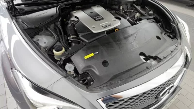 Infiniti Q70