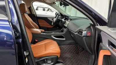 Jaguar F-PACE