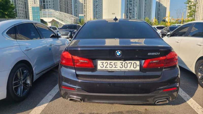 BMW 5-Series