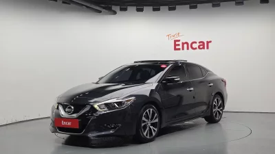 Nissan MAXIMA