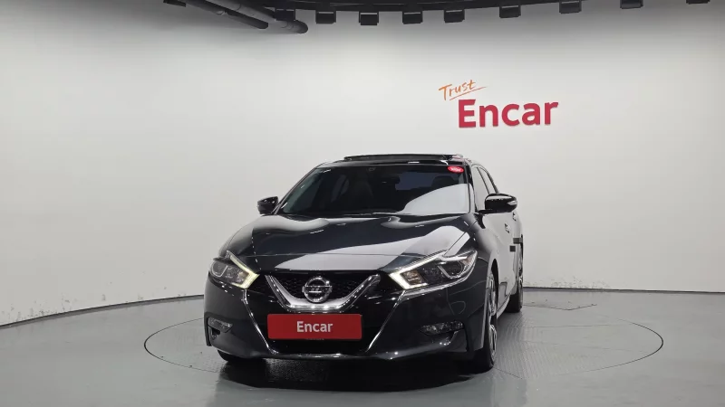 Nissan MAXIMA