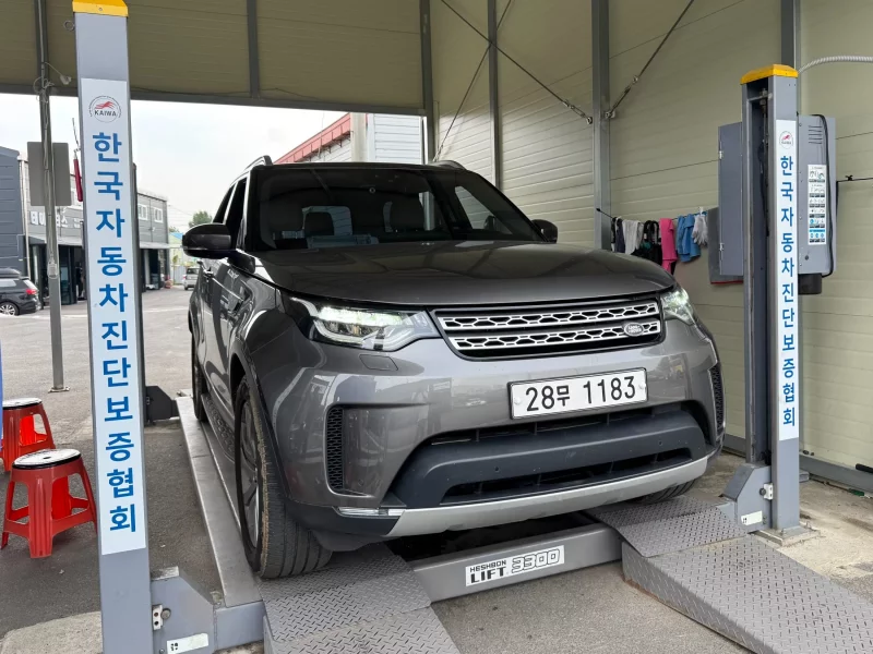 Land Rover DISCOVERY