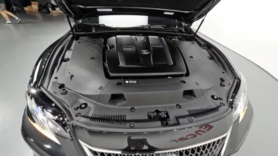 Lexus LS