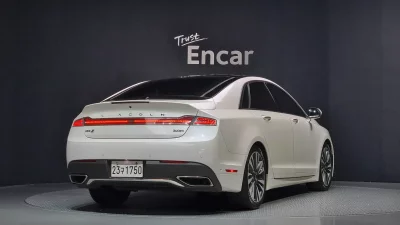 Lincoln MKZ