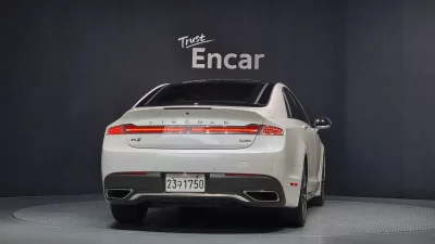 Lincoln MKZ