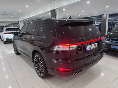 Lincoln AVIATOR
