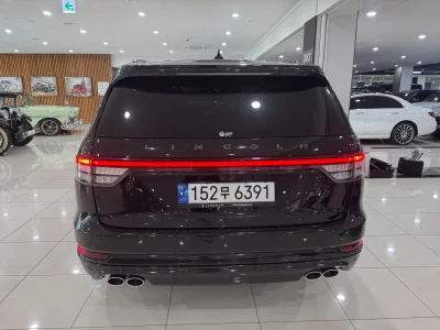Lincoln AVIATOR