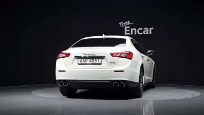 Maserati GHIBLI