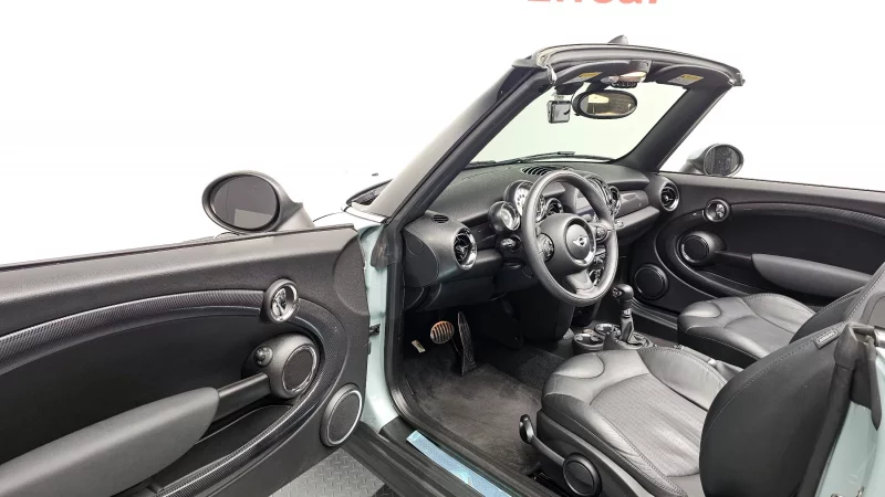 MINI Cooper Convertible