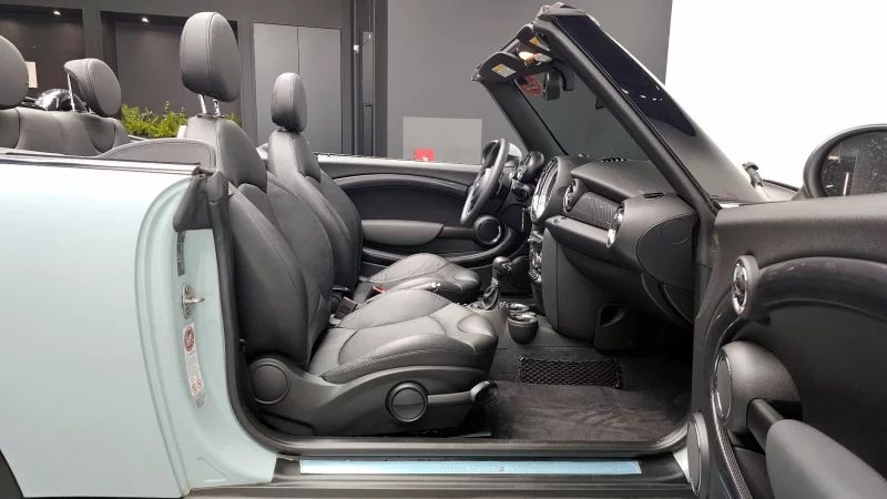 MINI Cooper Convertible