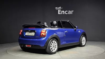 MINI Cooper Convertible