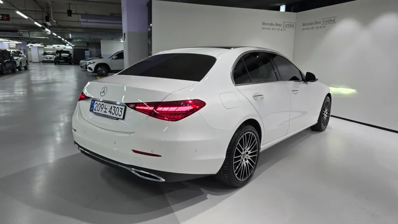 Mercedes-Benz C-Class