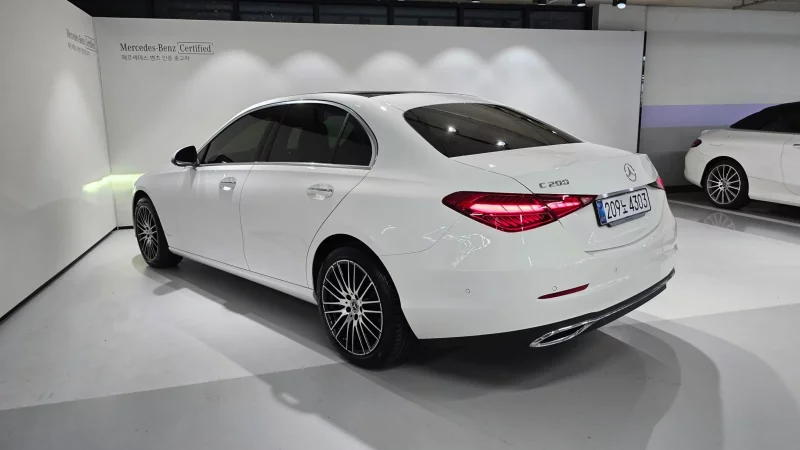 Mercedes-Benz C-Class