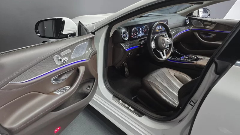 Mercedes-Benz CLS-Class